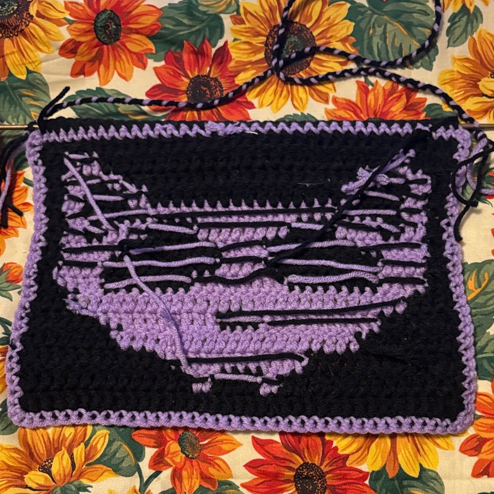 Handmade Black and Purple Cat Crochet Wallhanging - Picture 3 of 4